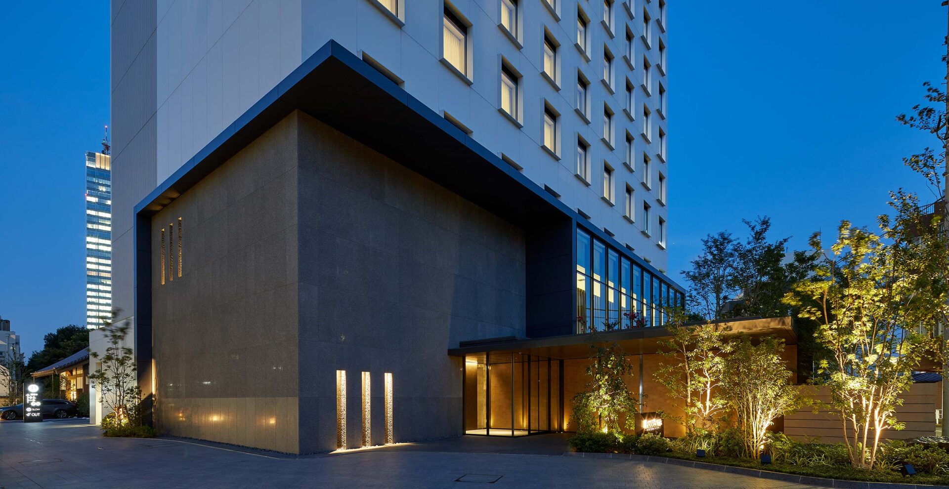 オフィスが入居する IsaI AkasakA の外観